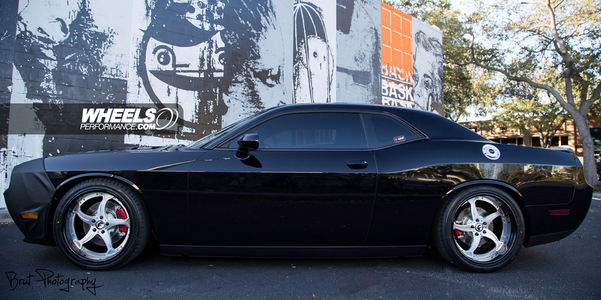 Challenger on Curva