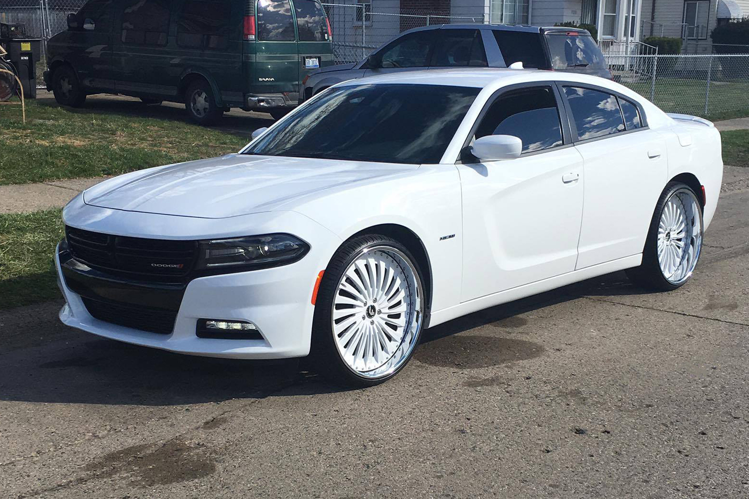 Charger on Autonomo L