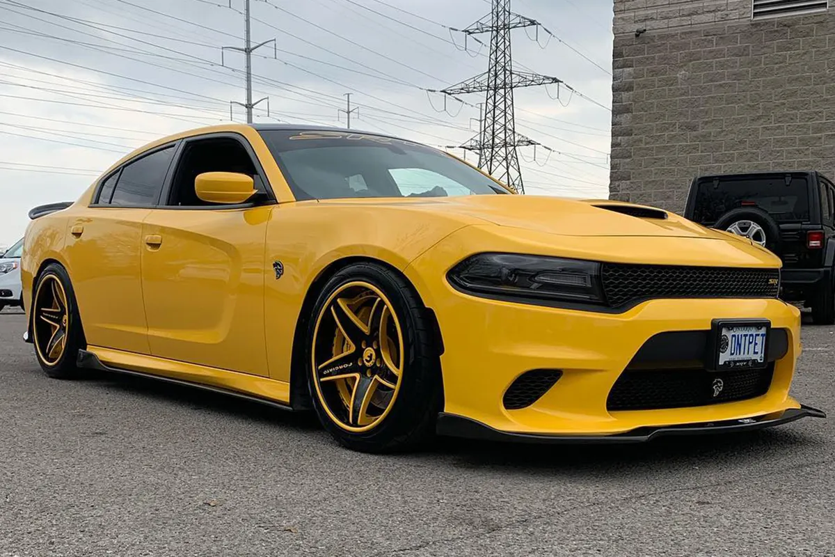 Dodge Charger on Forgiato Classico-ECL wheels