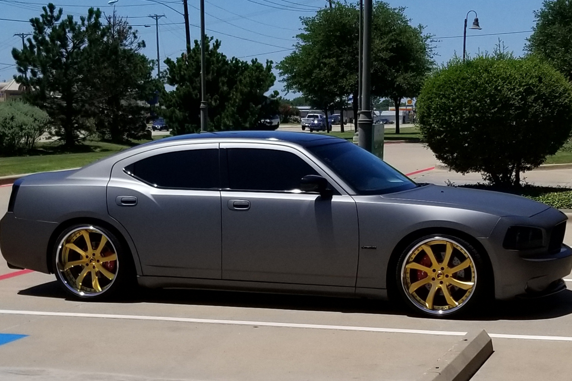 Charger on Fondare