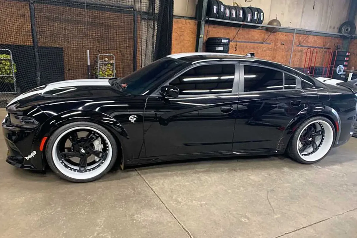 Dodge Charger on Forgiato Indicando Ff wheels