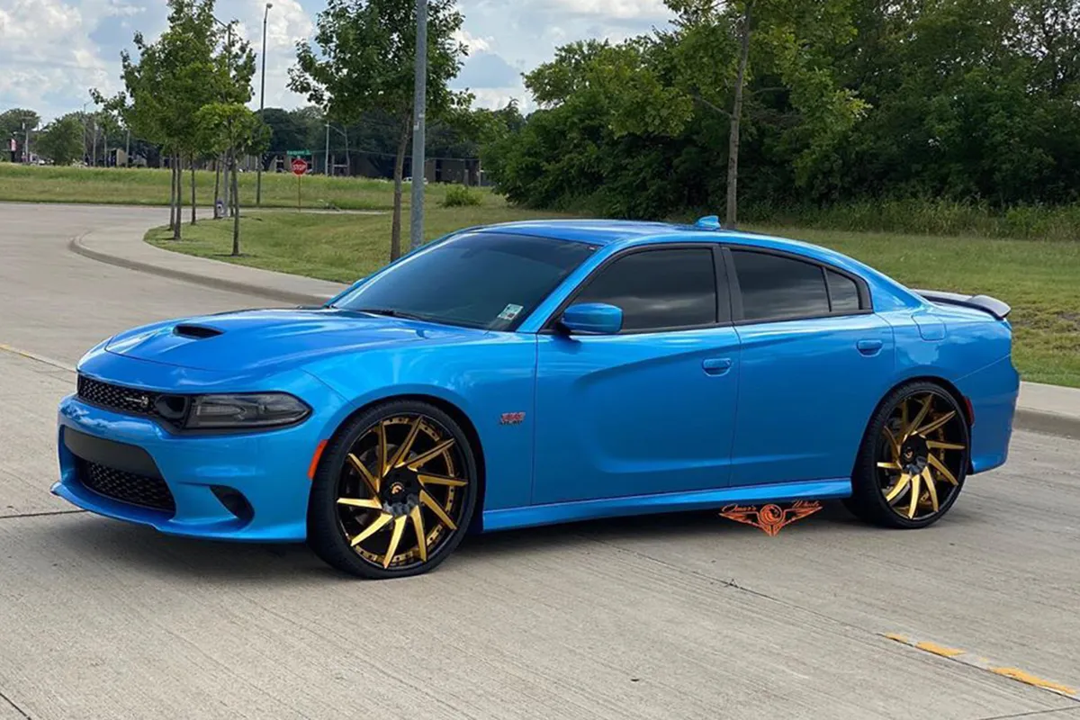 Dodge Charger on Forgiato Troppo-ECL wheels