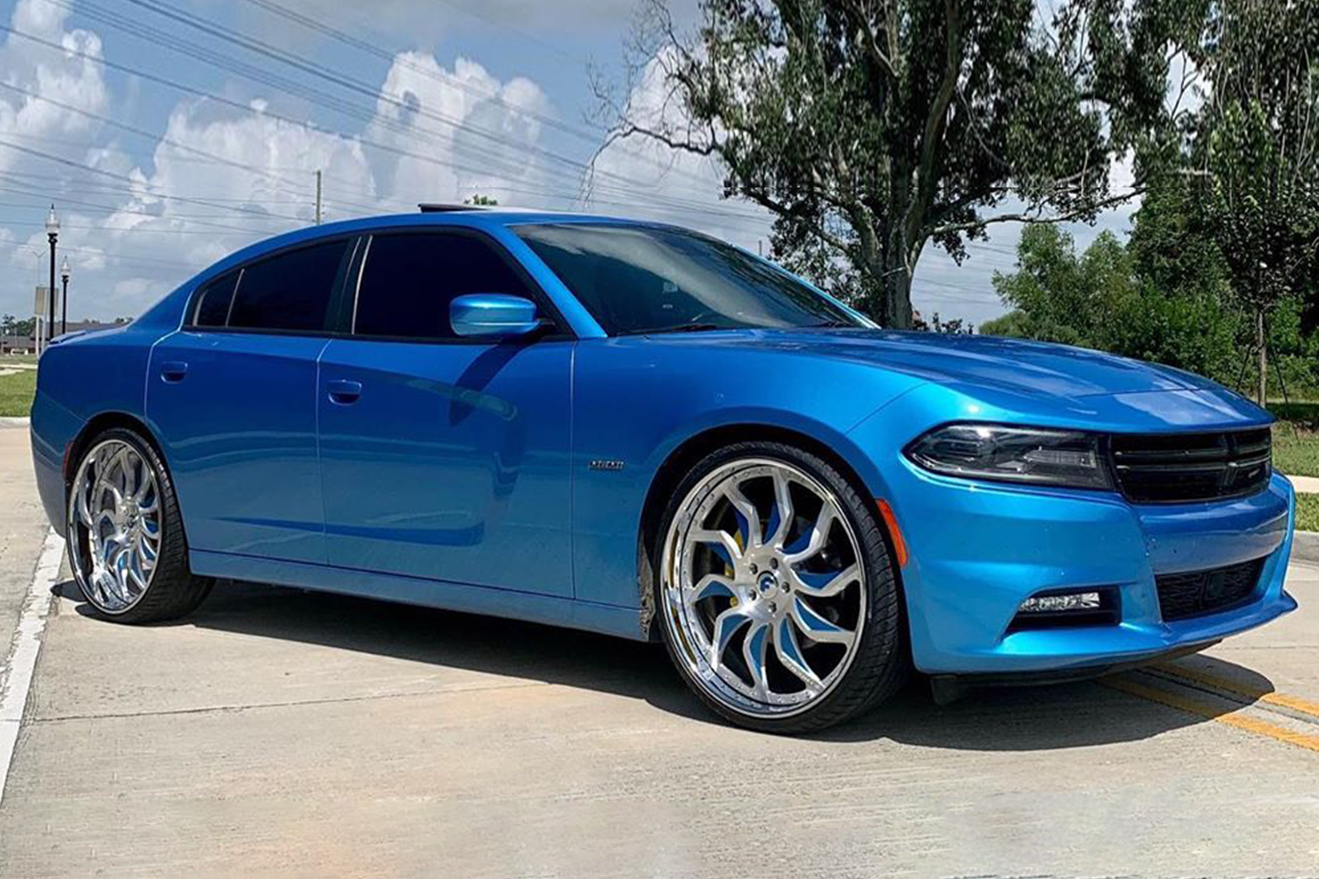 Charger on Villaggi-ECL