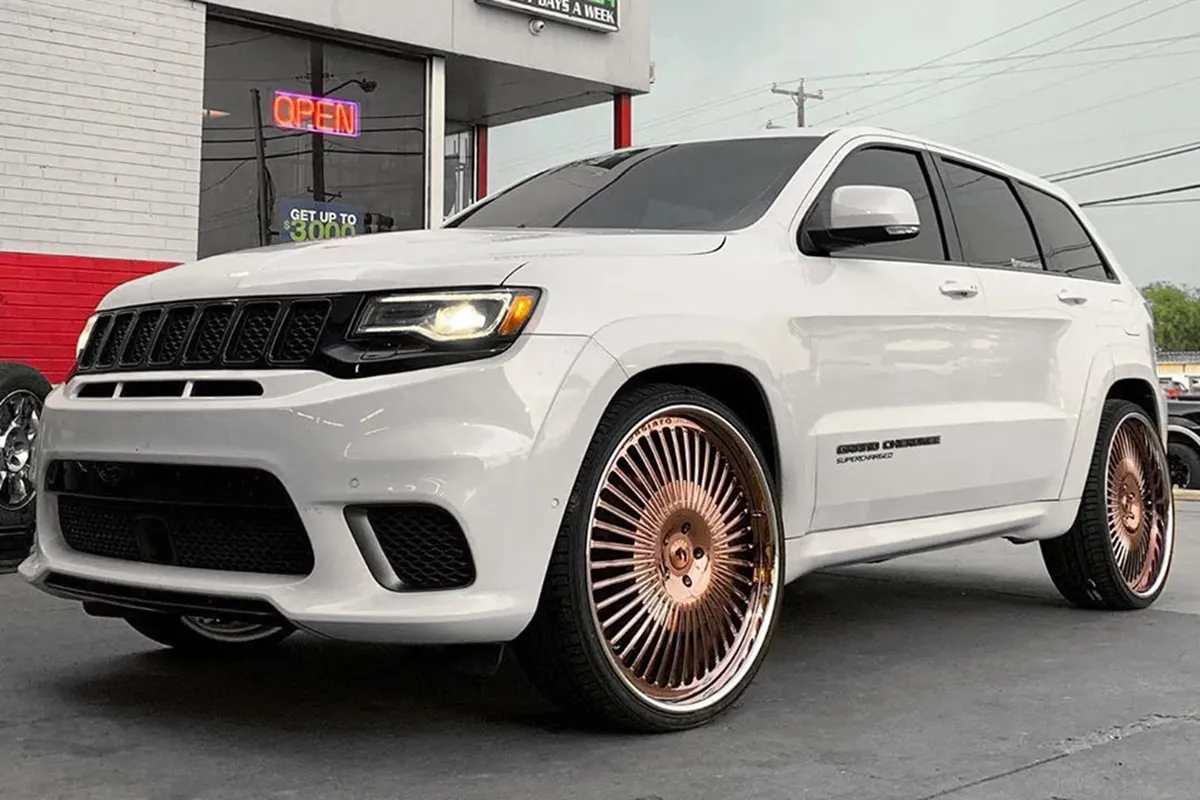 Jeep Cherokee on Forgiato Cablata wheels