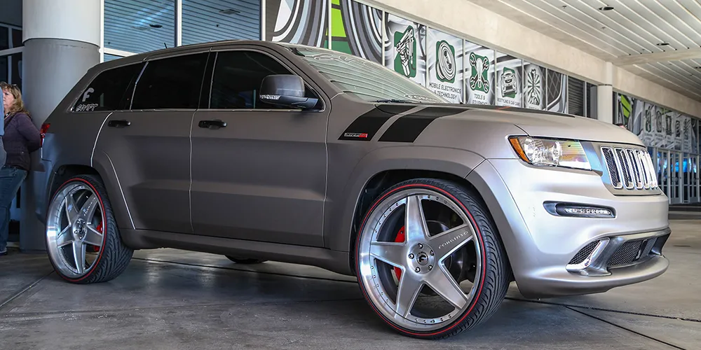Jeep Cherokee on Forgiato Classico wheels