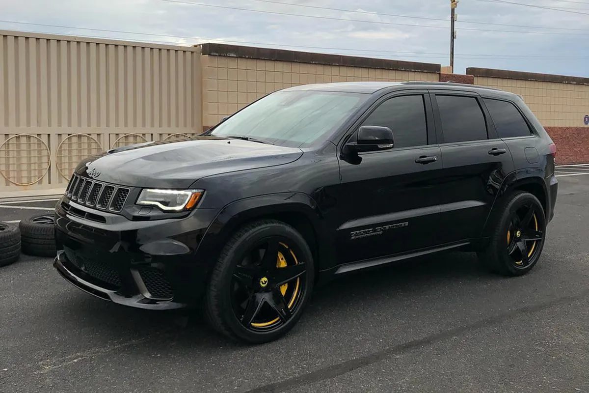 Jeep Cherokee on Forgiato Classico-M wheels