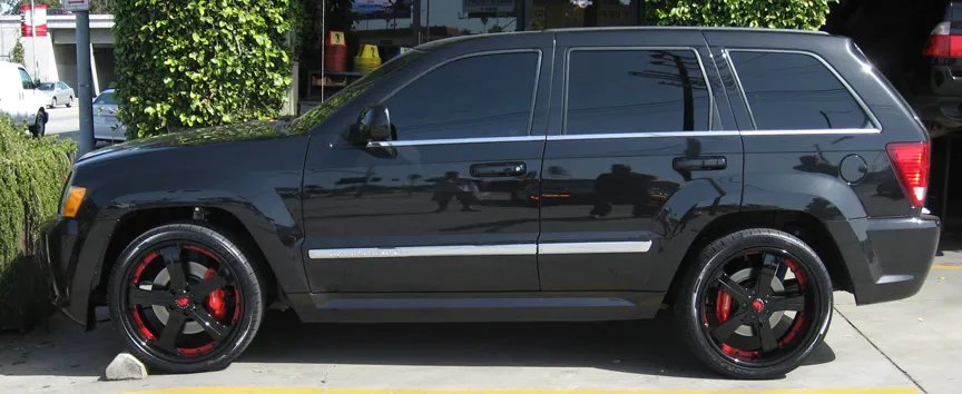 Jeep Cherokee on Forgiato ITO wheels
