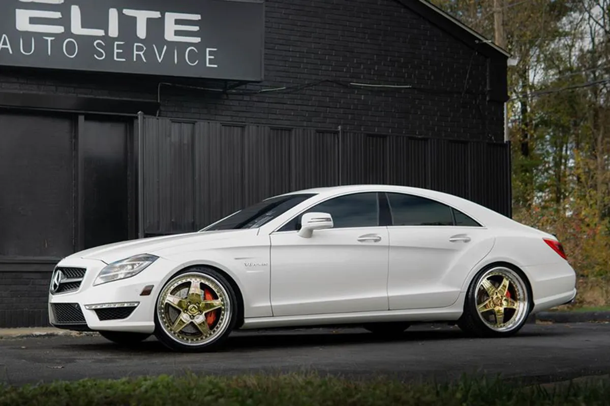 Mercedes-Benz CLS on Forgiato FV1-FF wheels