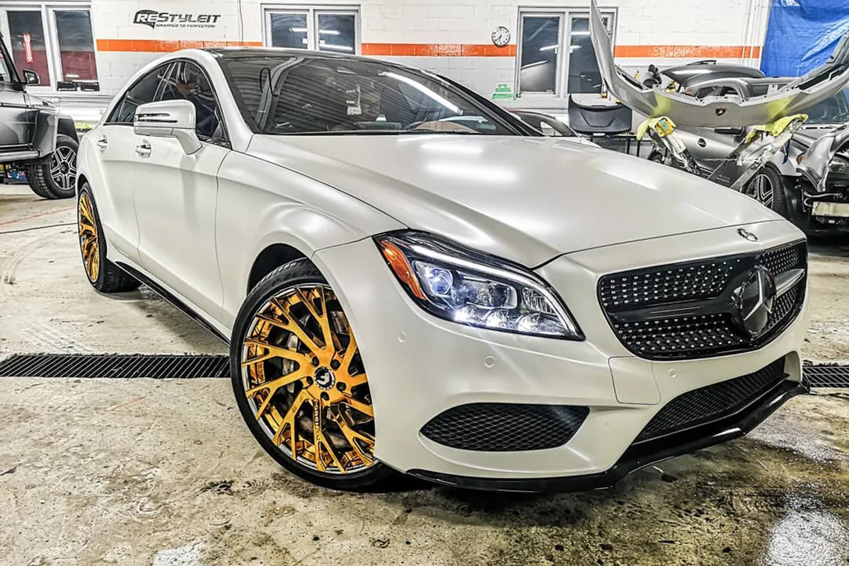Mercedes-Benz CLS on Forgiato Sincro-ECL wheels
