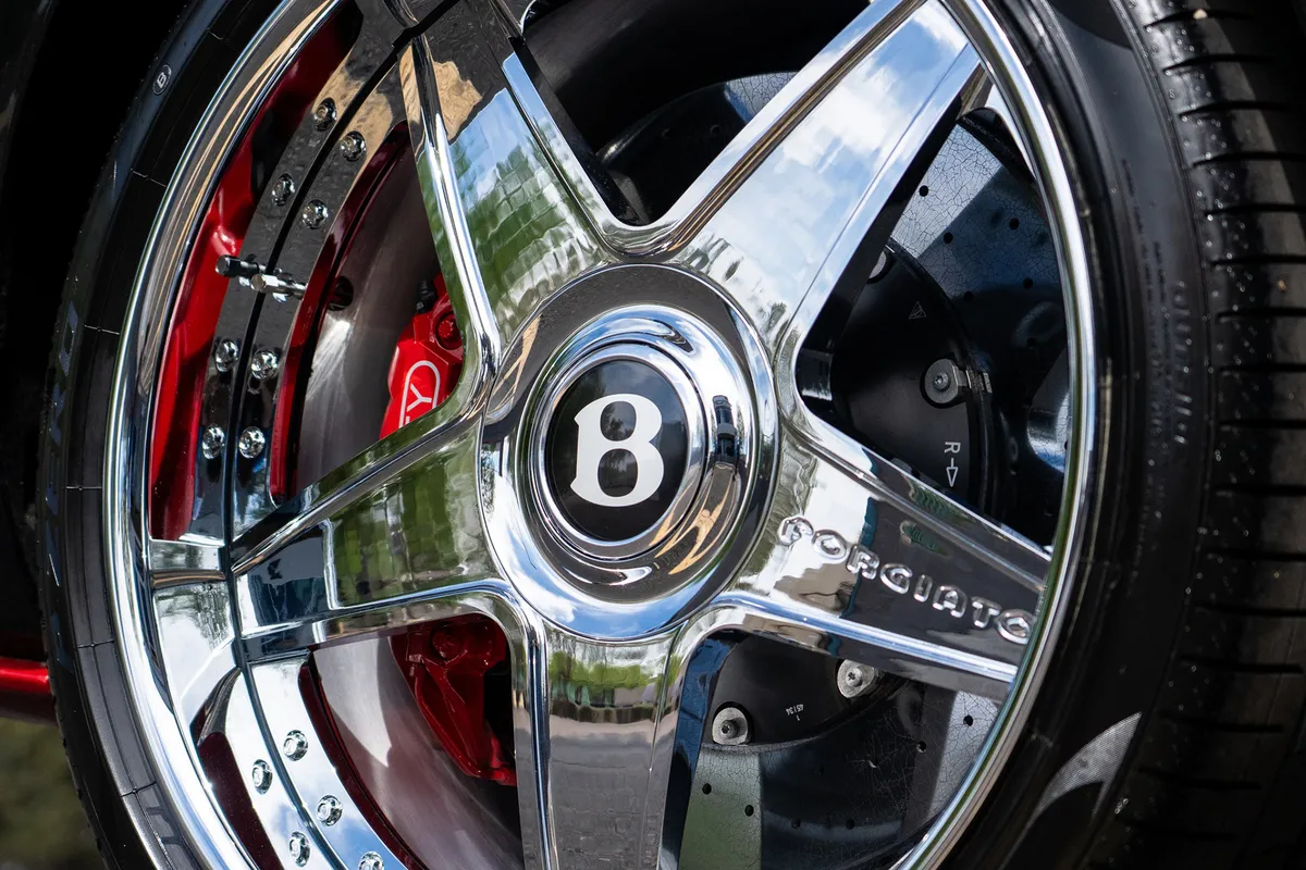 Bentley Continental on Forgiato Classico wheels