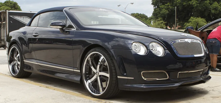 Bentley Continental on Forgiato Rasoio wheels