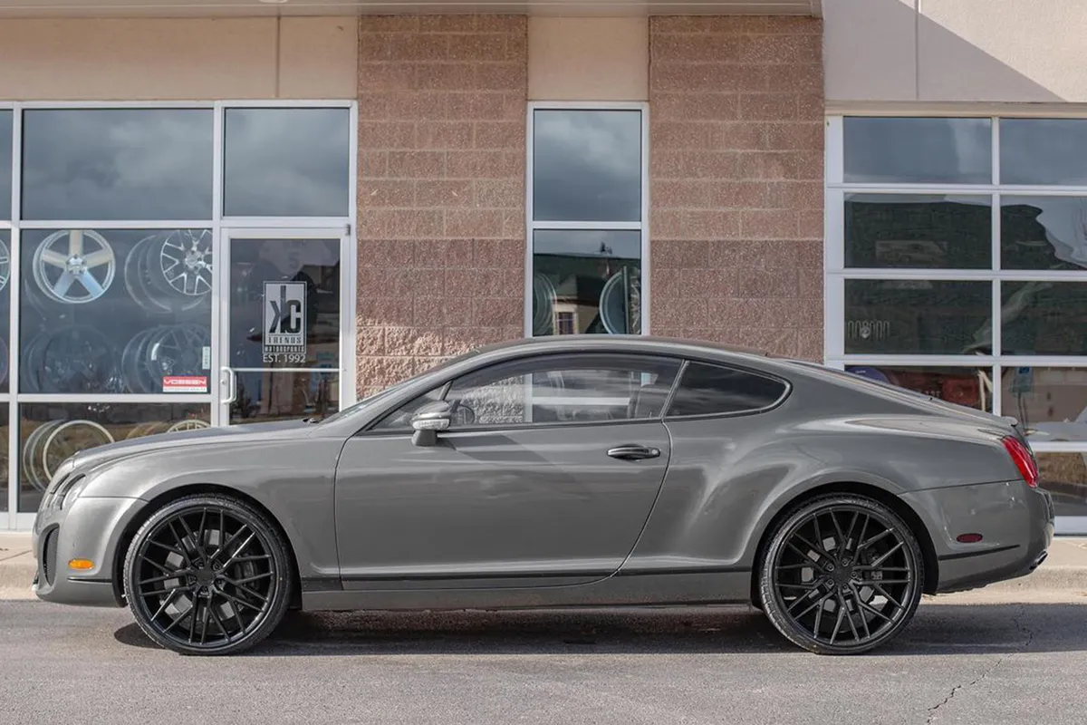 Bentley Continental on Forgiato Tec S1 wheels