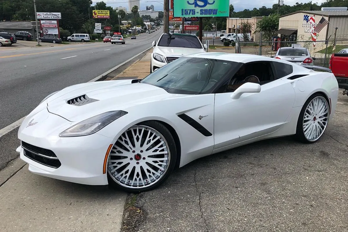 Chevrolet Corvette on Forgiato Cravatta wheels