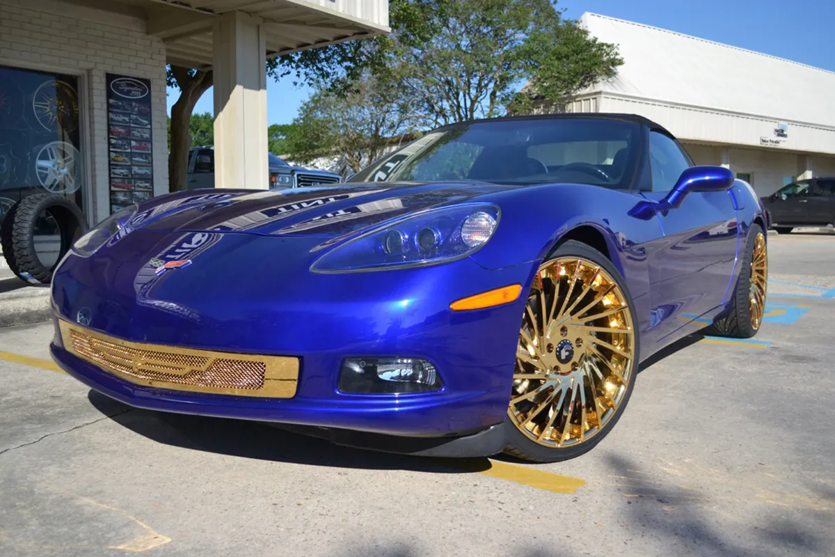 Chevrolet Corvette on Forgiato Ventoso-ECL wheels