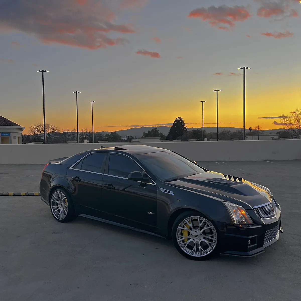 Cadillac CTS on Forgiato Derando wheels