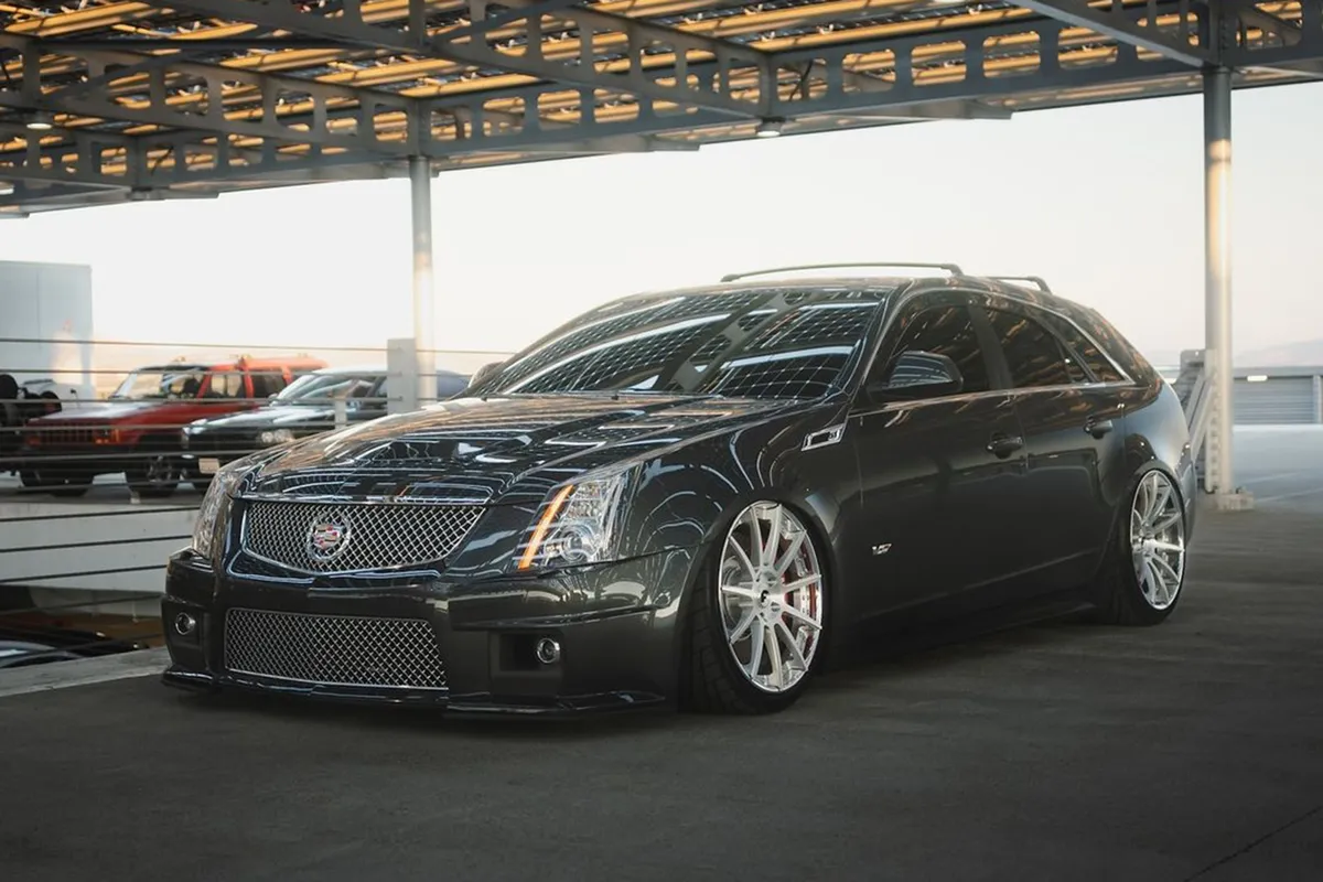 Cadillac CTS on Forgiato Undice-ECL wheels