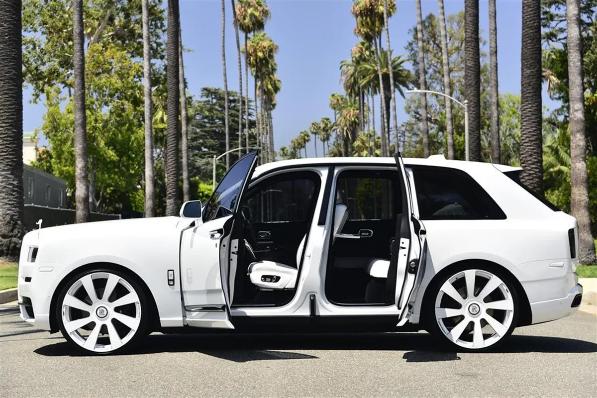 Rolls-Royce Cullinan on Forgiato Bullone-M wheels