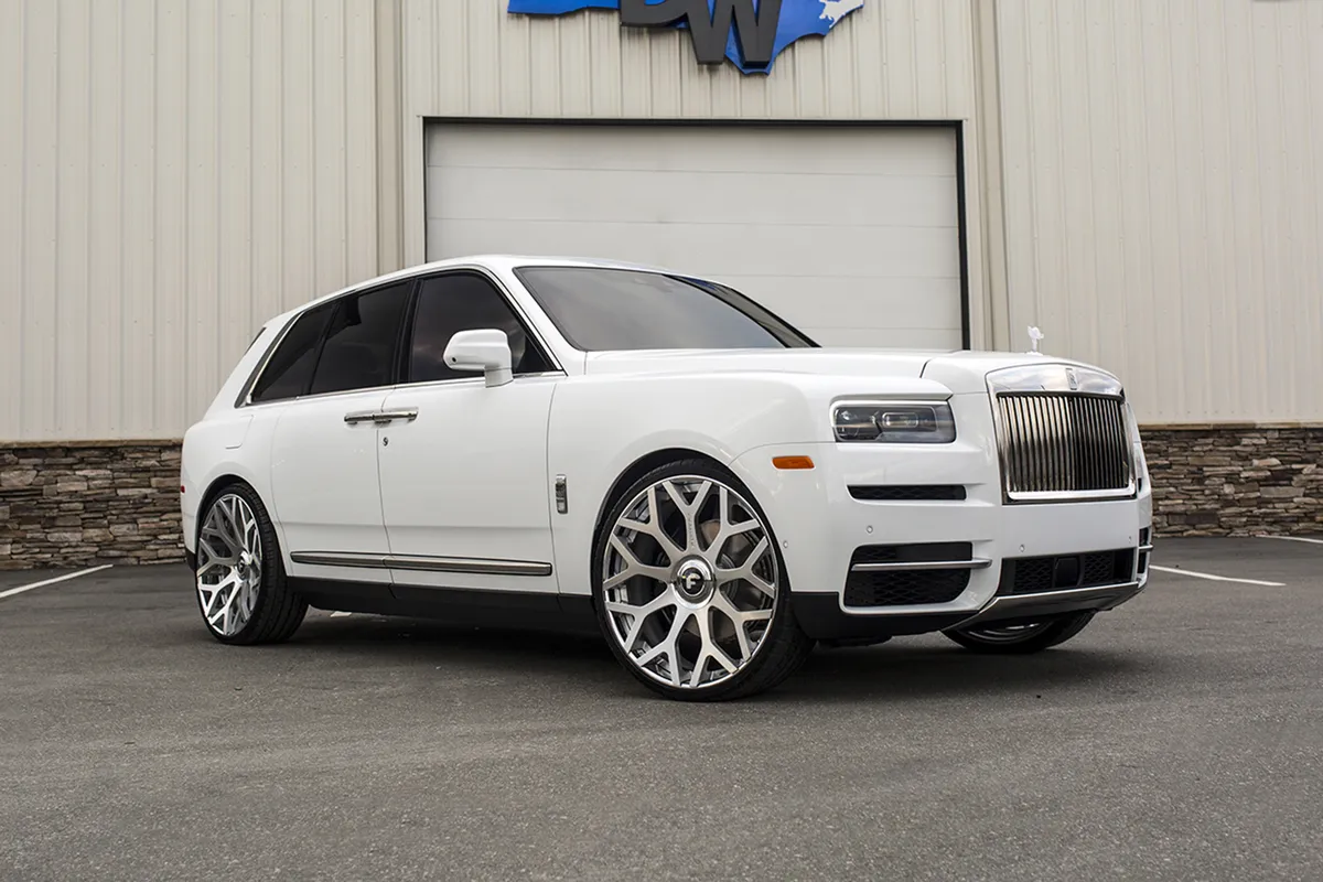 Rolls-Royce Cullinan on Forgiato Drea-ECL wheels