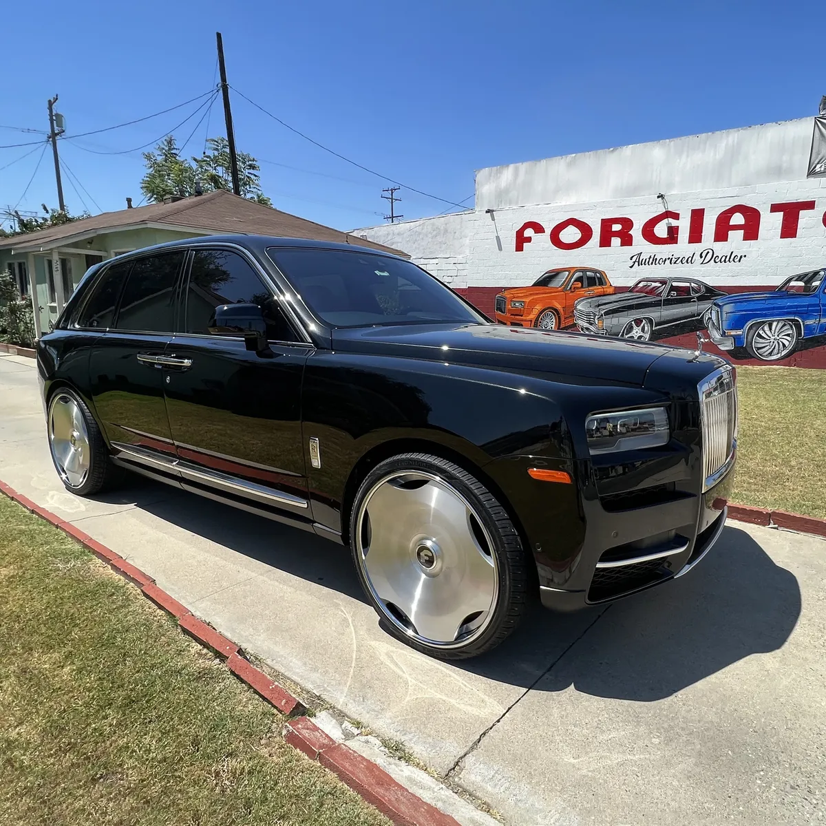 Rolls-Royce Cullinan on Forgiato Ecs wheels