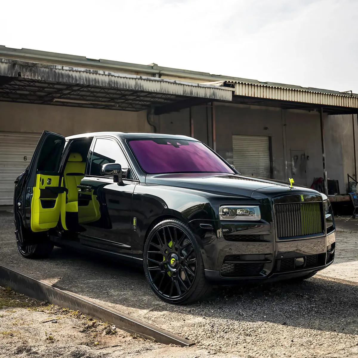 Rolls-Royce Cullinan on Forgiato Fratello-ECL wheels