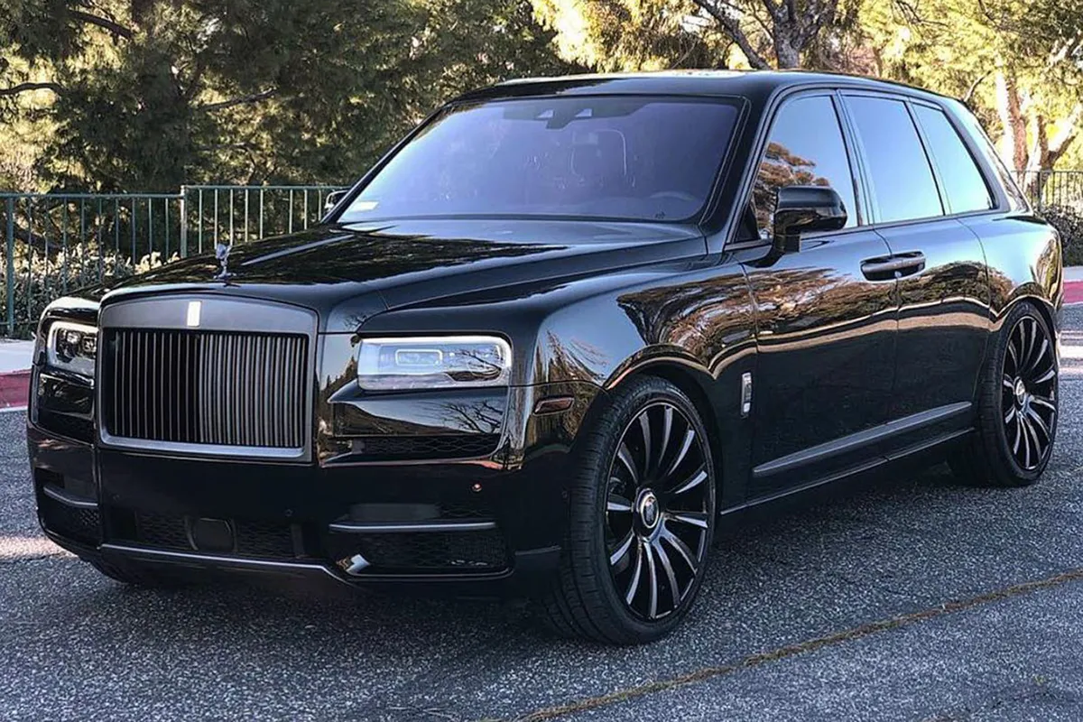 Rolls-Royce Cullinan on Forgiato Lavorato-ECL wheels