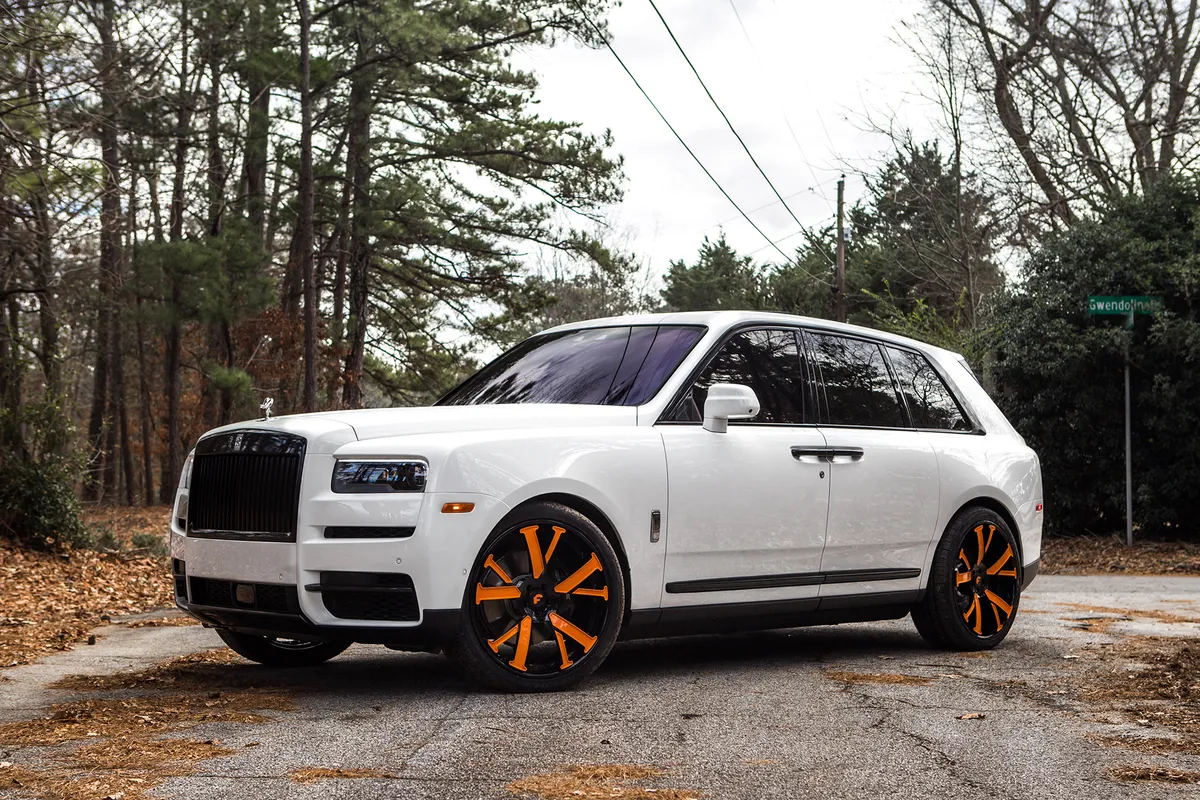 Rolls-Royce Cullinan on Forgiato Vlone-ECL wheels