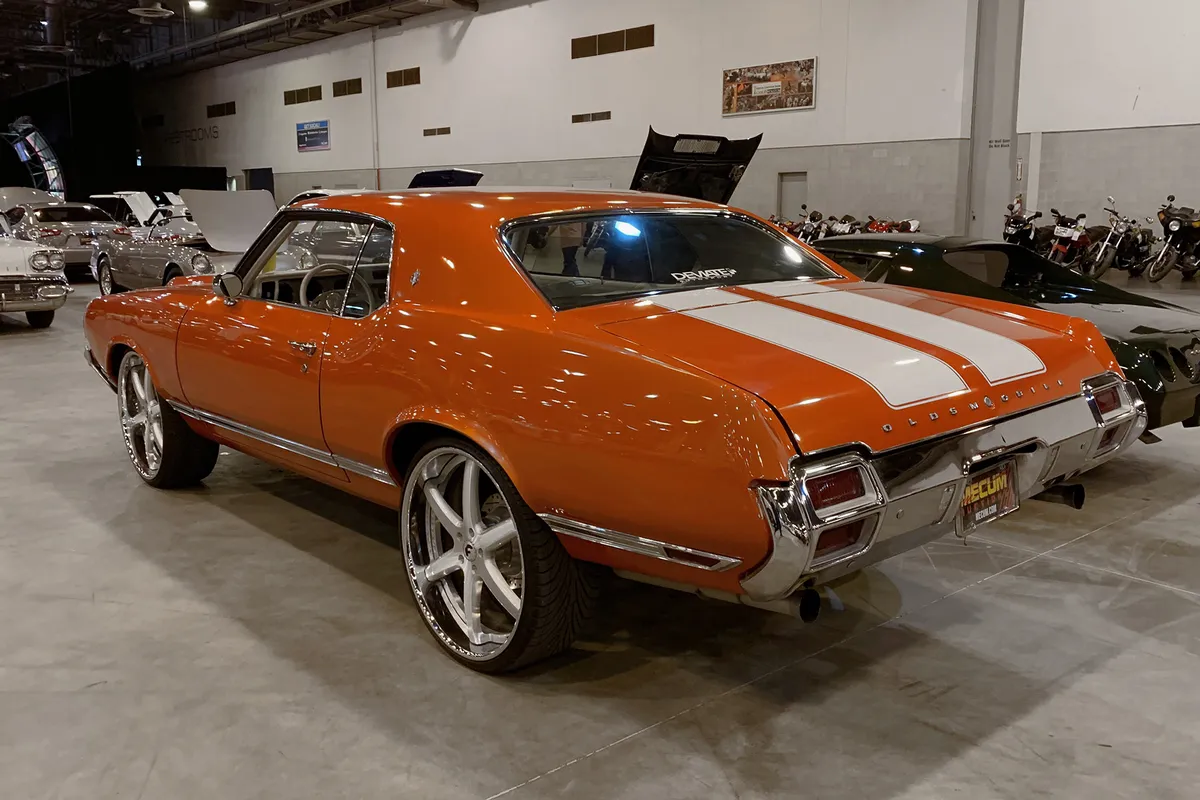 Oldsmobile Cutlass on Forgiato F2.20-B wheels