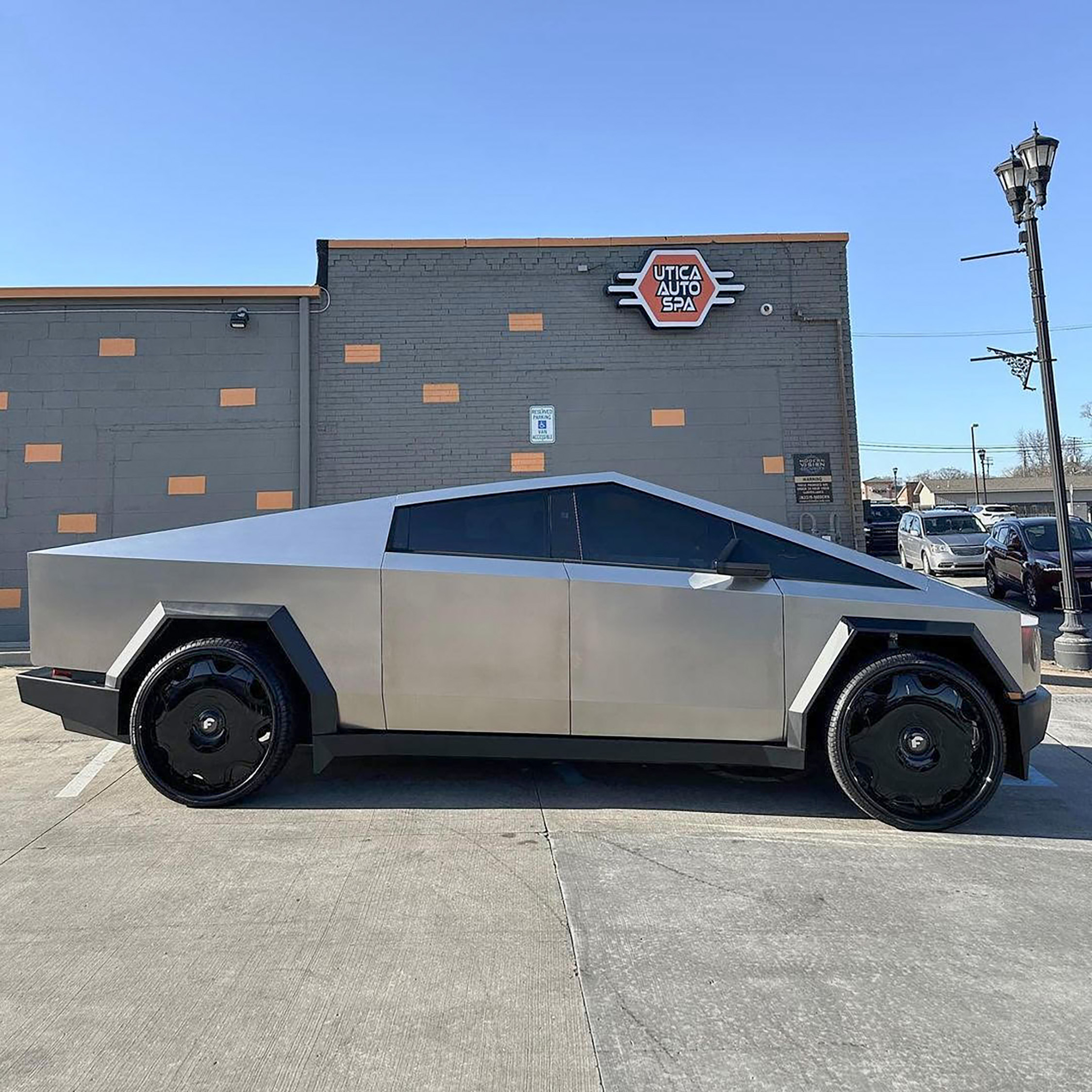 Cybertruck on Fiore