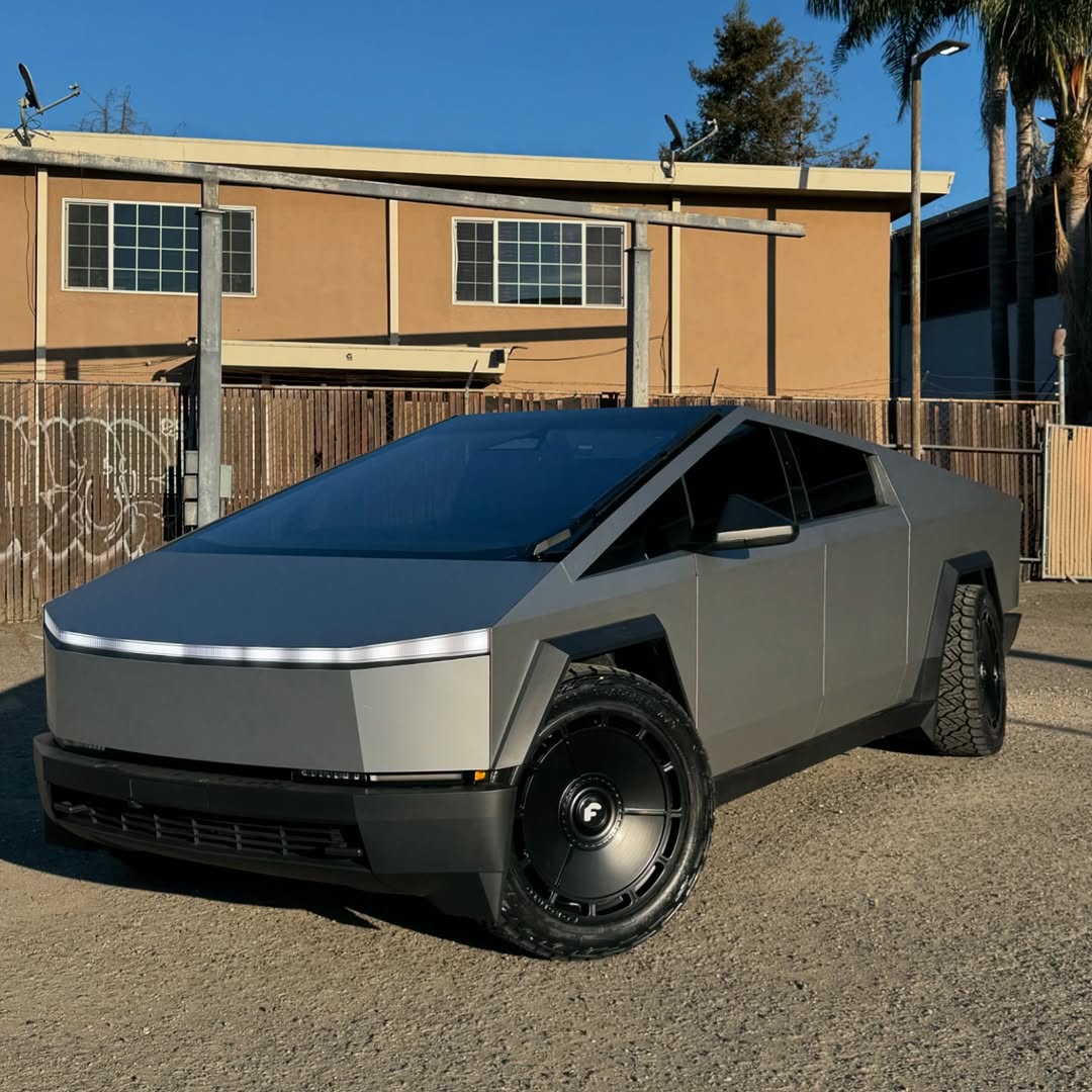 Cybertruck on Ts01-M