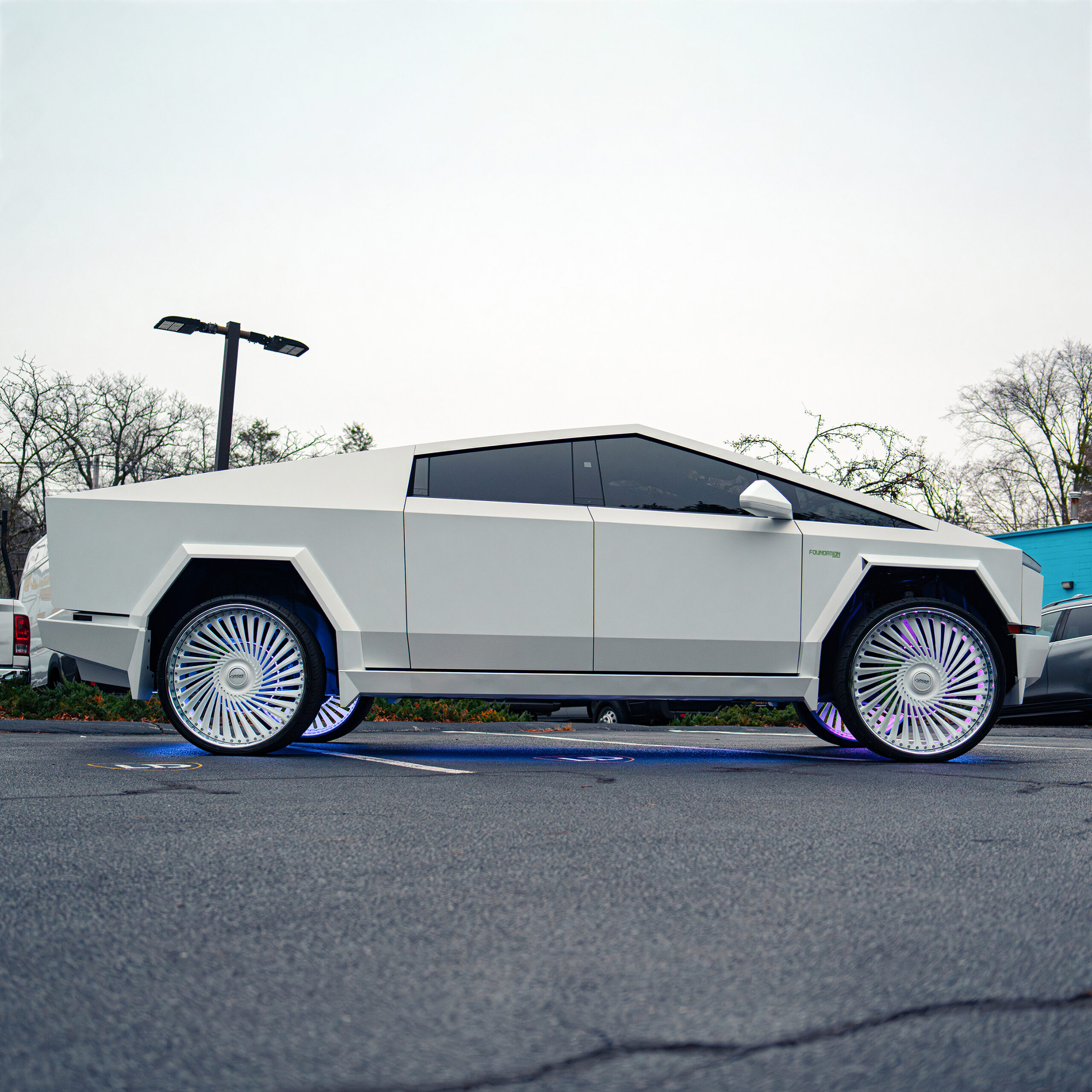 Cybertruck on Twisted Trimestre