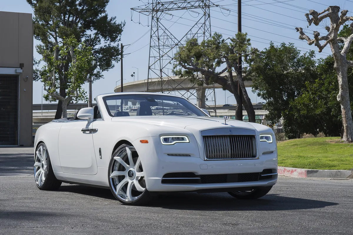 Rolls-Royce Dawn on Forgiato Fondare-ECL wheels