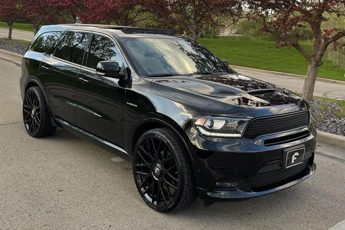 Dodge Dodge Truck on Forgiato Freddo-M wheels