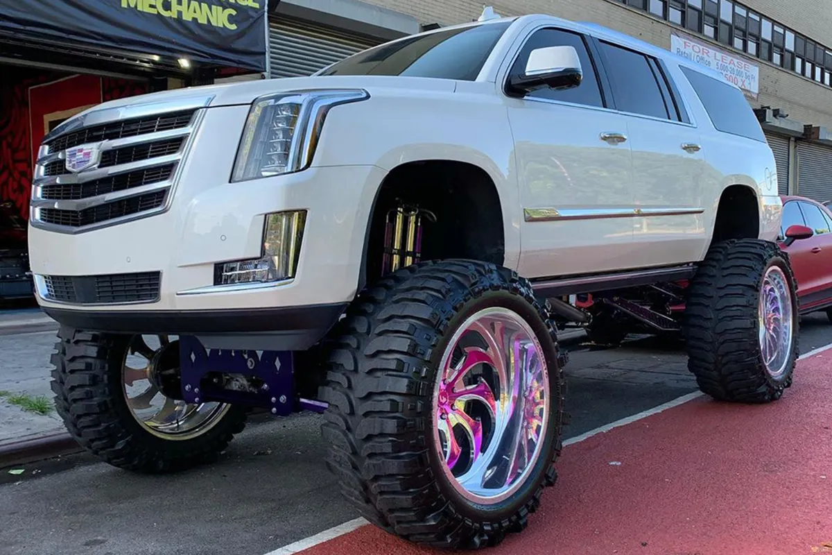 Cadillac Escalade on Forgiato Attivo-T wheels