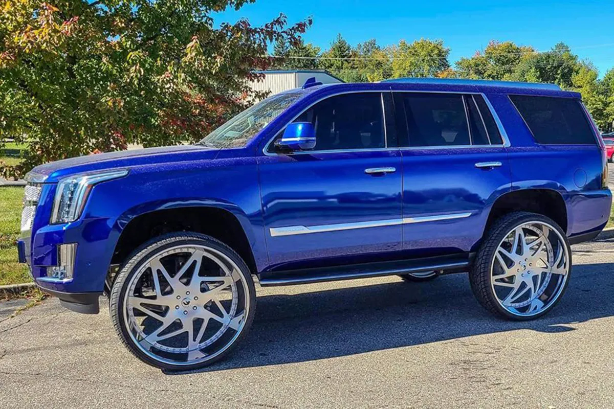 Cadillac Escalade on Forgiato Finestro wheels