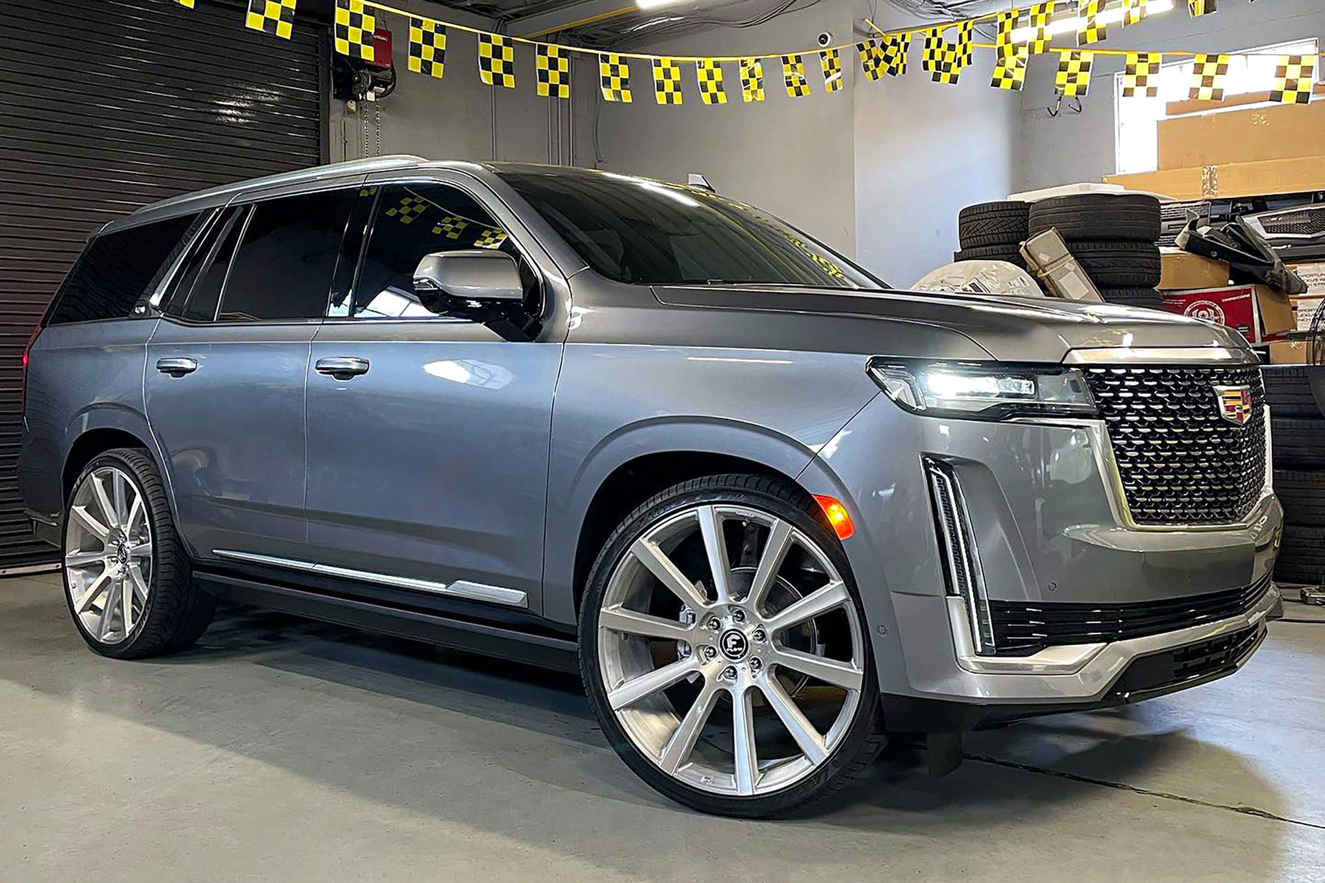 Escalade on Flow 003