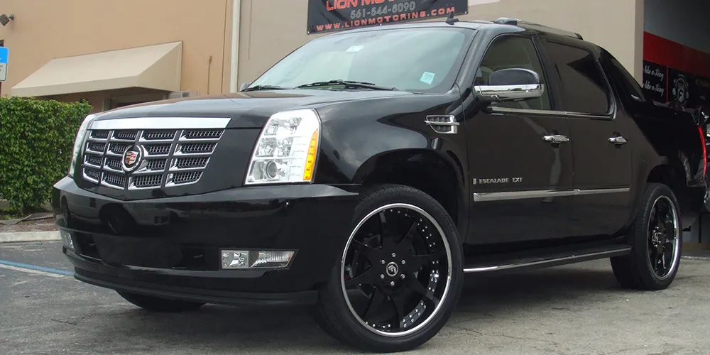 Cadillac Escalade on Forgiato Piastra wheels