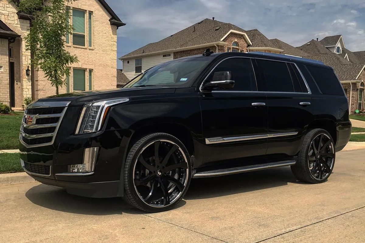 Cadillac Escalade on Forgiato Quattresimo-ECL wheels