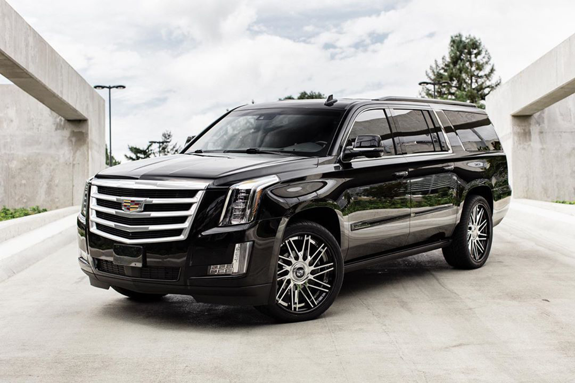 Escalade on Tec 3.6