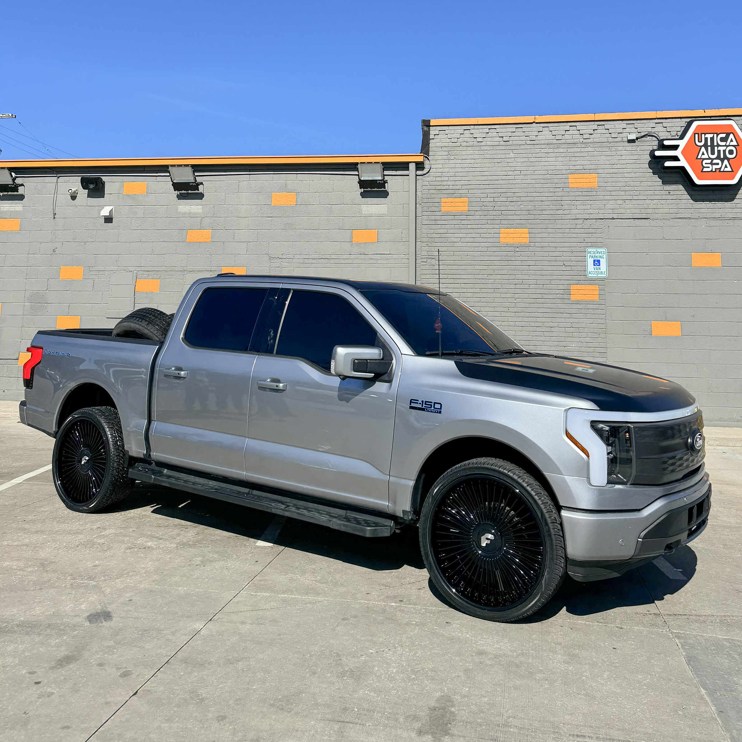 F 150 Lightning on G