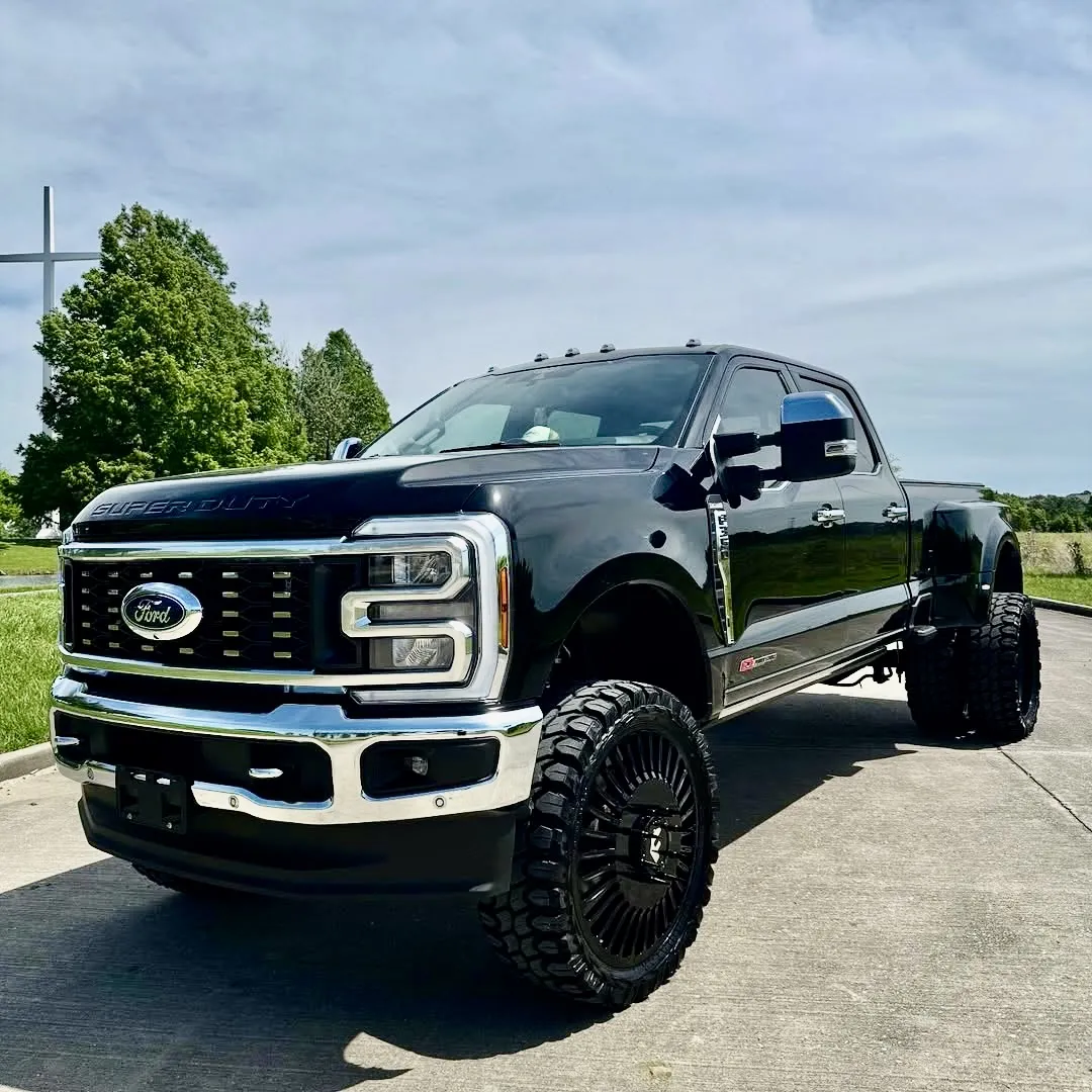 Ford F 350 on Forgiato Cablata Duro wheels