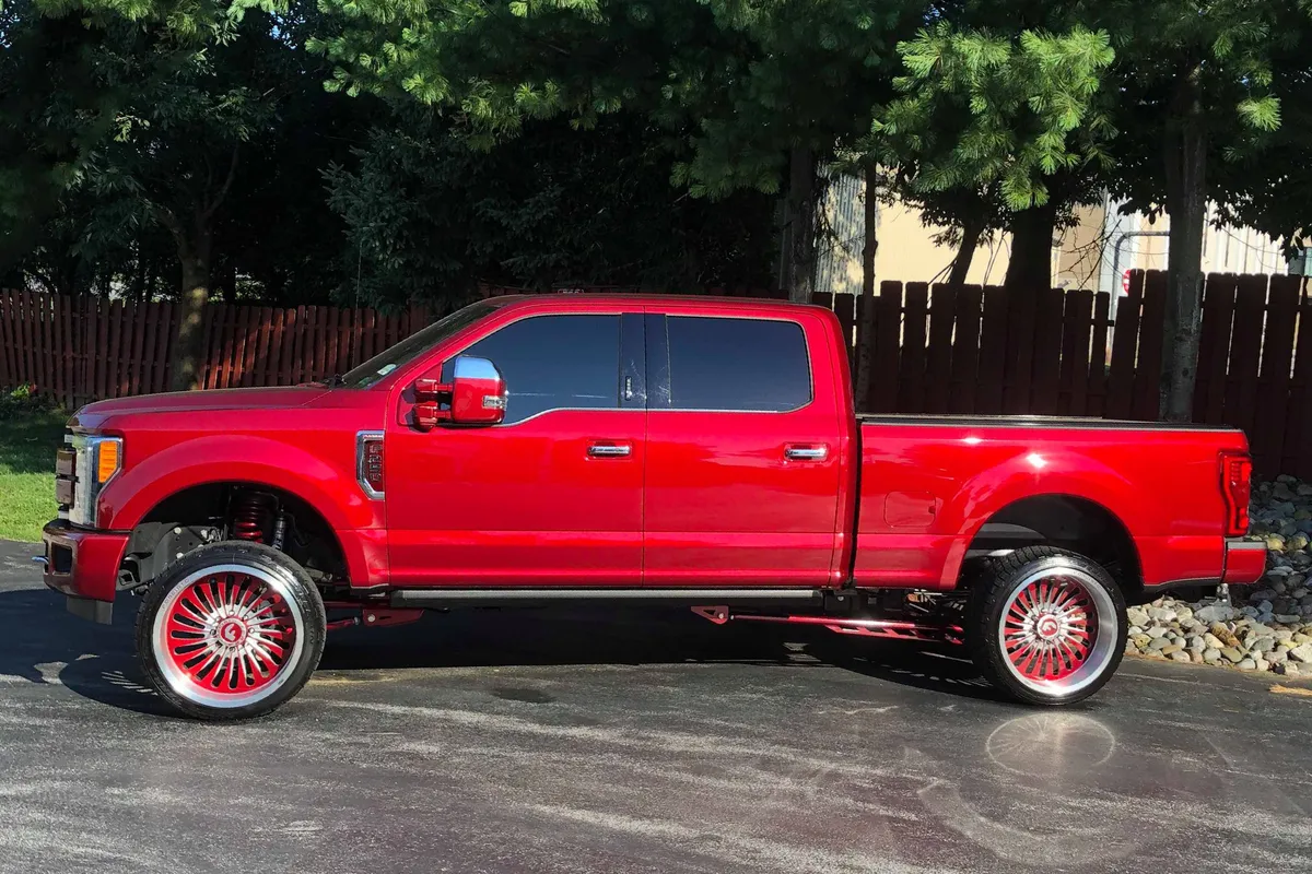 Ford F250 on Forgiato Autonomo-T wheels