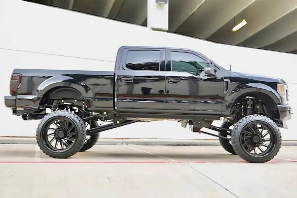 Ford F250 on Forgiato Txc105 wheels