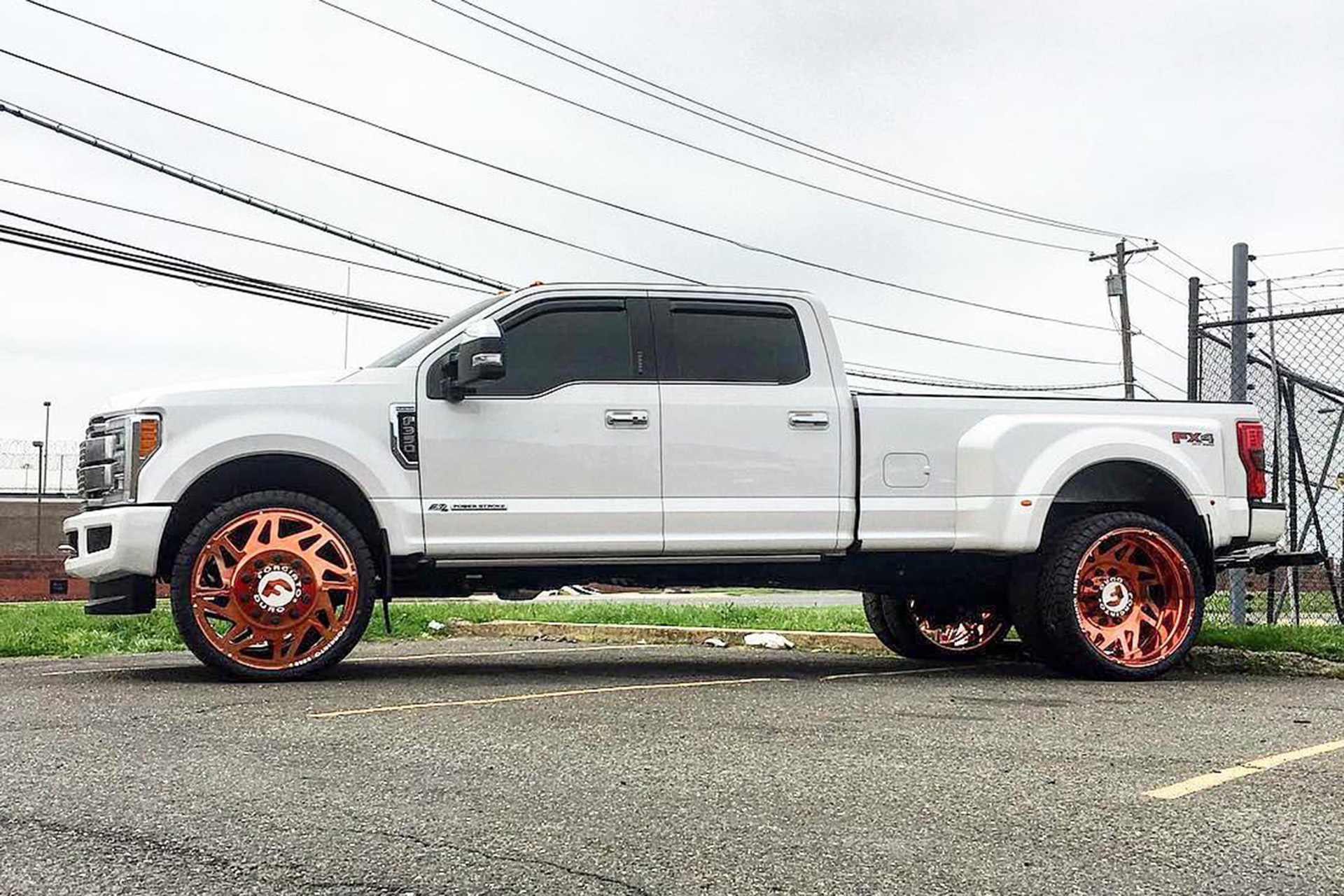 F350 on Finestro-T