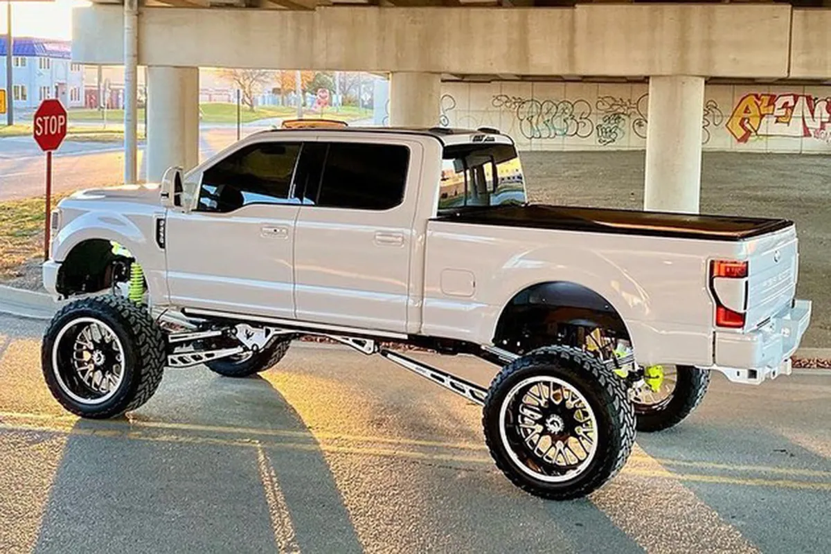 Ford F350 on Forgiato Fratello-T wheels