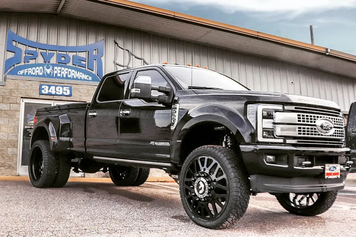 Ford F350 on Forgiato Maglia-D wheels