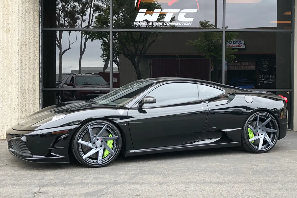 Ferrari Ferrari 430 on Forgiato N wheels