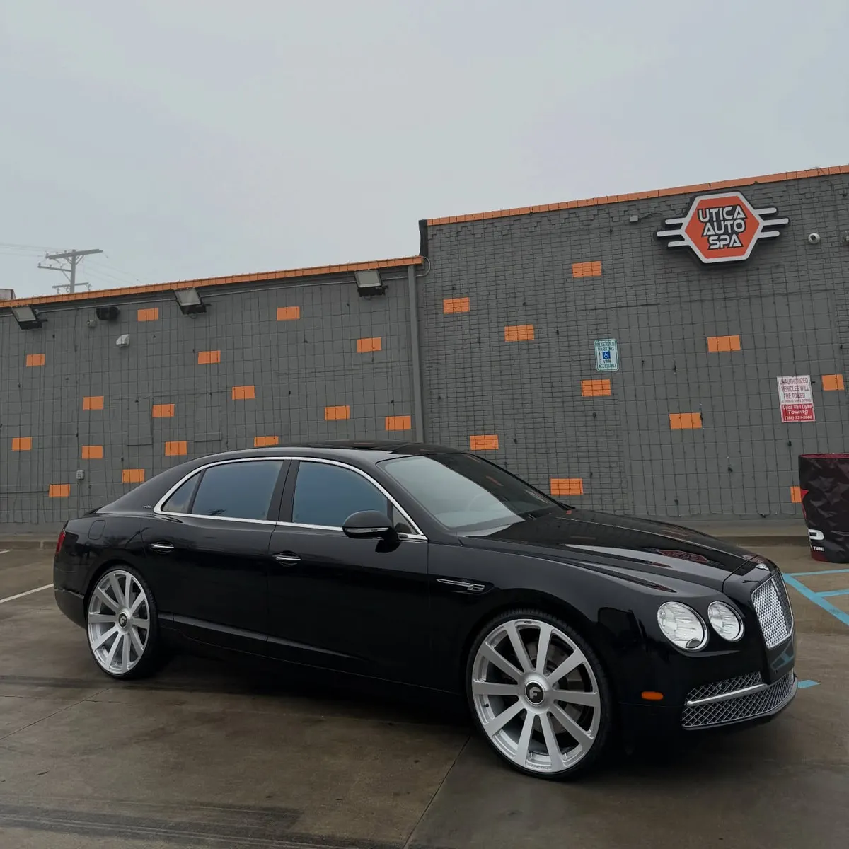 Bentley Flying Spur on Forgiato Concavo wheels