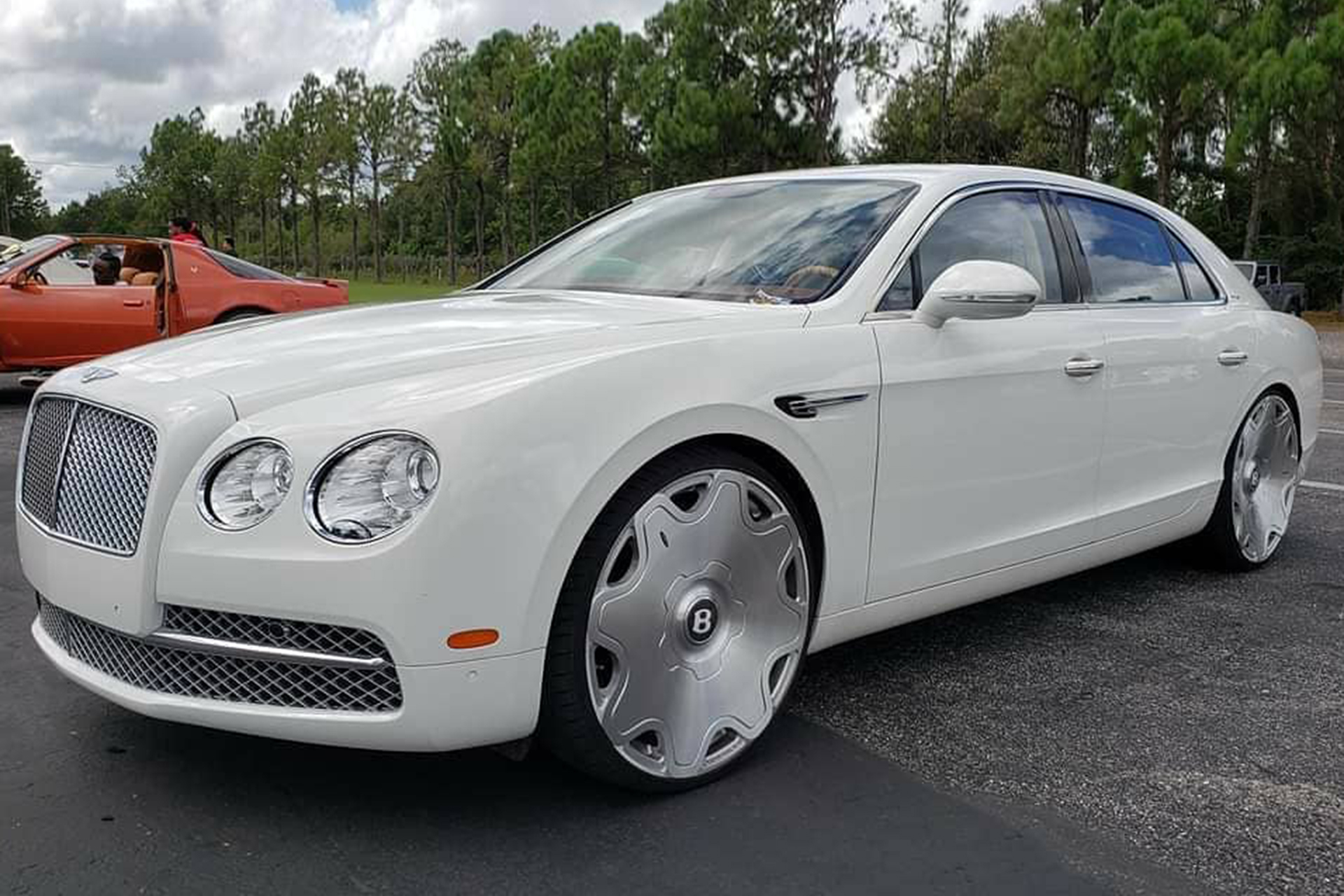 Flying Spur on Fiore-M
