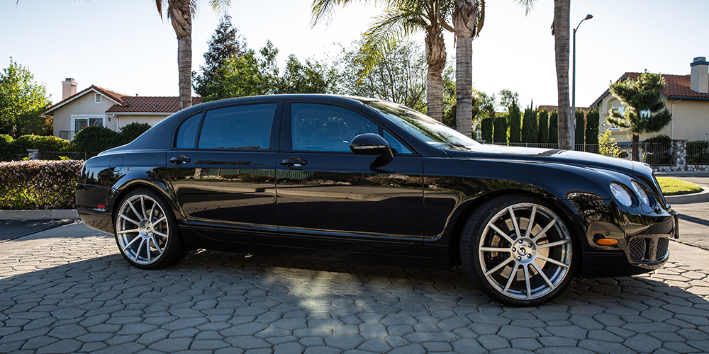 Flying Spur on Flangiato-M