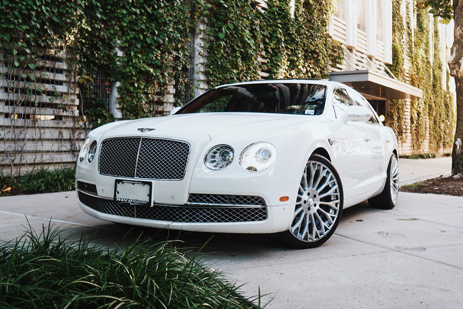 Flying Spur on NB6-ECL